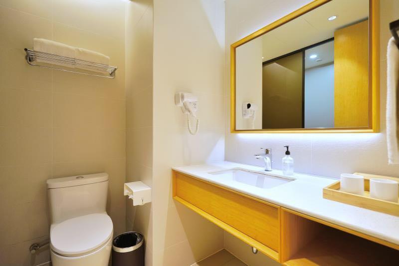 Ji Hotel Shanghai Hongqiao Transport Hub Linkong Zone Exterior foto